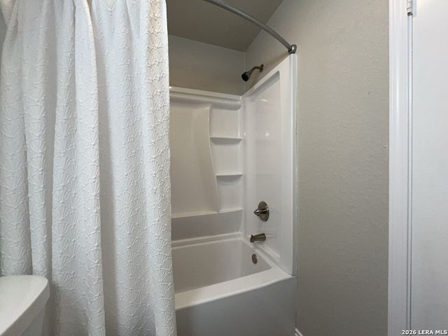 10062 Sandy Field Drive, San Antonio, TX 78245