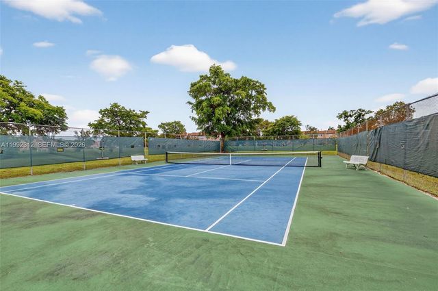 9821 Sunrise Lakes Boulevard 107, Sunrise, FL 33322