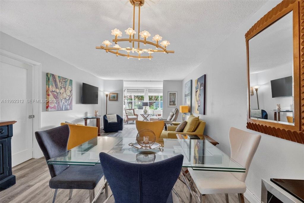 9821 Sunrise Lakes Boulevard 107, Sunrise, FL 33322