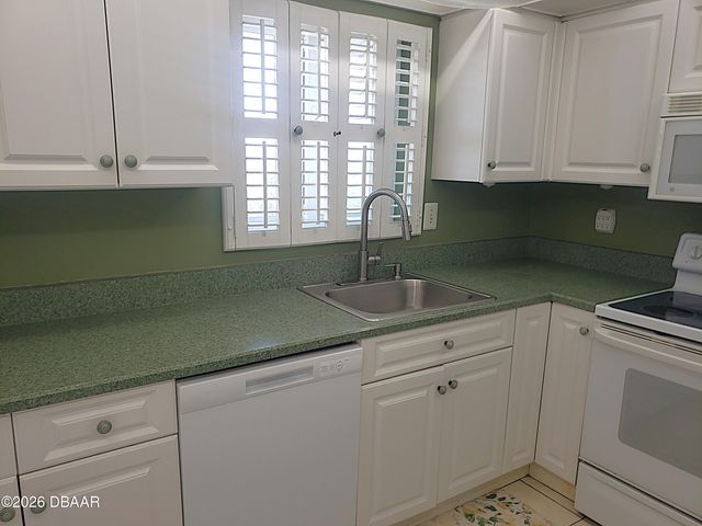 100 Silver Beach Ave Apt 618, Daytona Beach, FL 32118