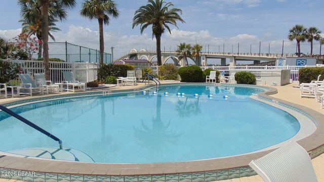 100 Silver Beach Ave Apt 618, Daytona Beach, FL 32118