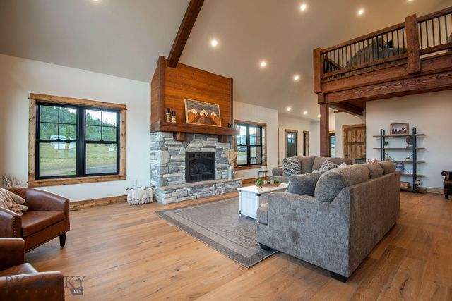 21 Mansfield Loop, Clancy, MT 59634