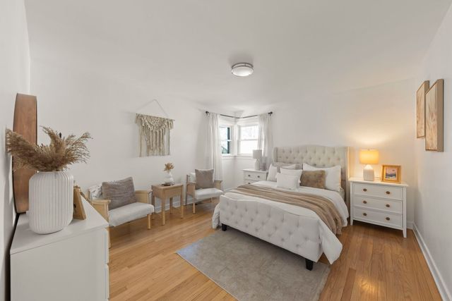 9525 Parkside Avenue, Oak Lawn, IL 60453