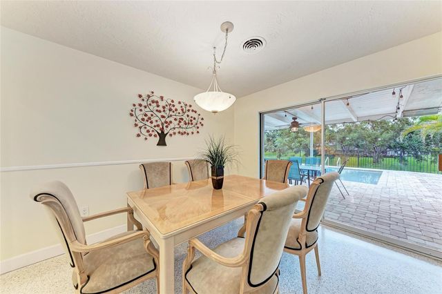 2705 S BRINK AVENUE, Sarasota, FL 34239