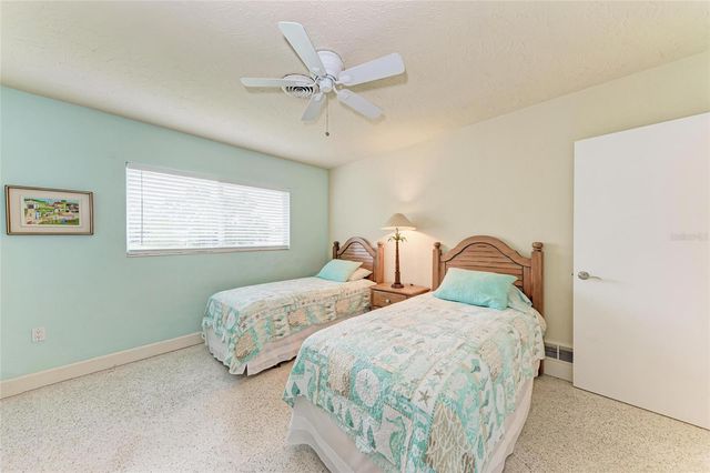 2705 S BRINK AVENUE, Sarasota, FL 34239