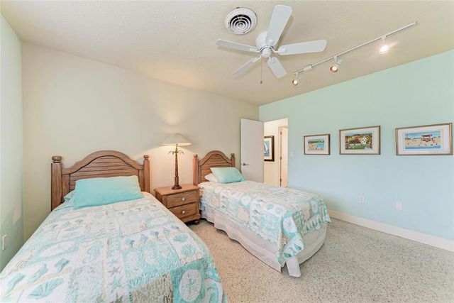 2705 S BRINK AVENUE, Sarasota, FL 34239