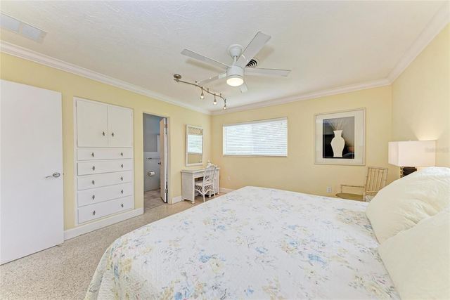 2705 S BRINK AVENUE, Sarasota, FL 34239