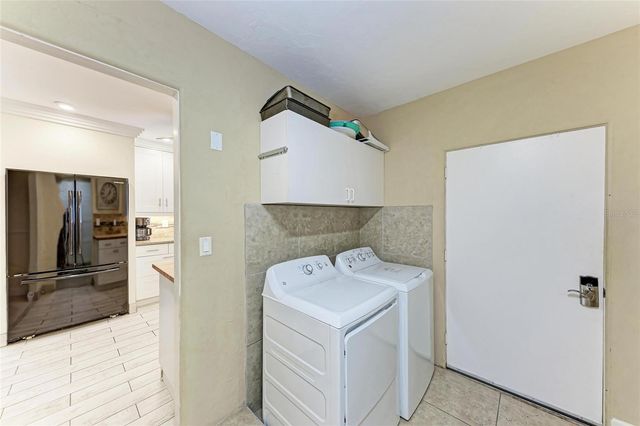 2705 S BRINK AVENUE, Sarasota, FL 34239