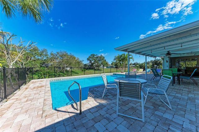 2705 S BRINK AVENUE, Sarasota, FL 34239