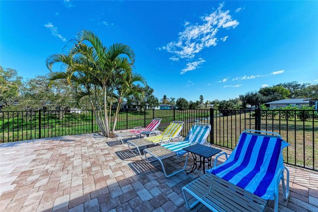 2705 S BRINK AVENUE, Sarasota, FL 34239