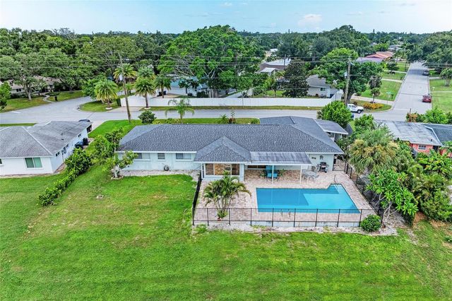 2705 S BRINK AVENUE, Sarasota, FL 34239