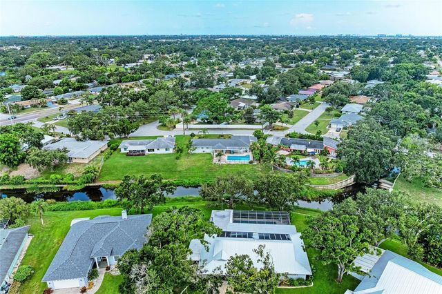 2705 S BRINK AVENUE, Sarasota, FL 34239
