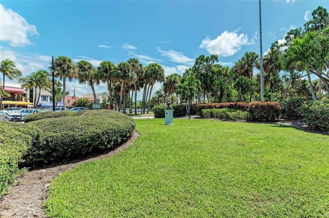 2705 S BRINK AVENUE, Sarasota, FL 34239