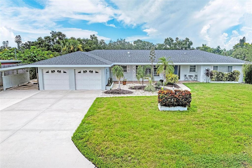 2705 S BRINK AVENUE, Sarasota, FL 34239