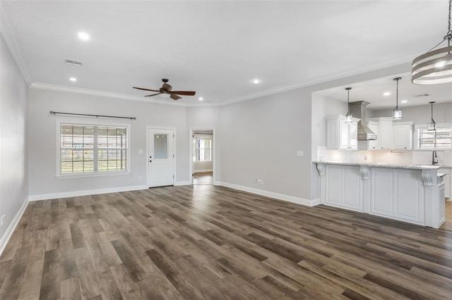 2319 Gracie Drive, Lake Charles, LA 70611