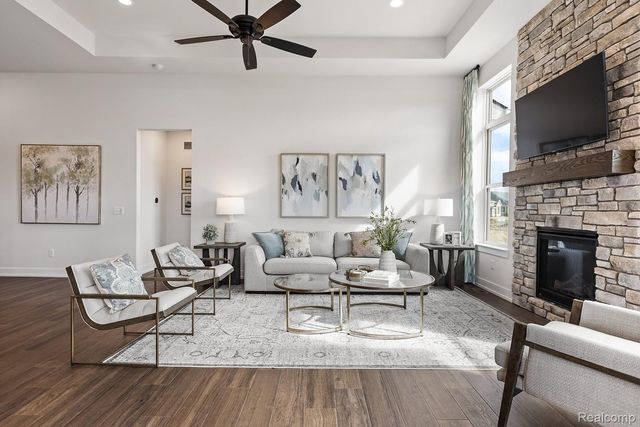 1472 Turner Drive 4, Commerce Charter Township, MI 48390