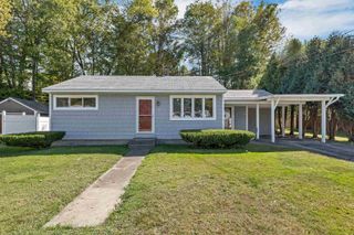 14 Estabrook Circle, Lebanon, NH 03784