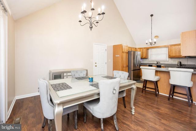 631 E MAIN ST, Fruitland, MD 21826