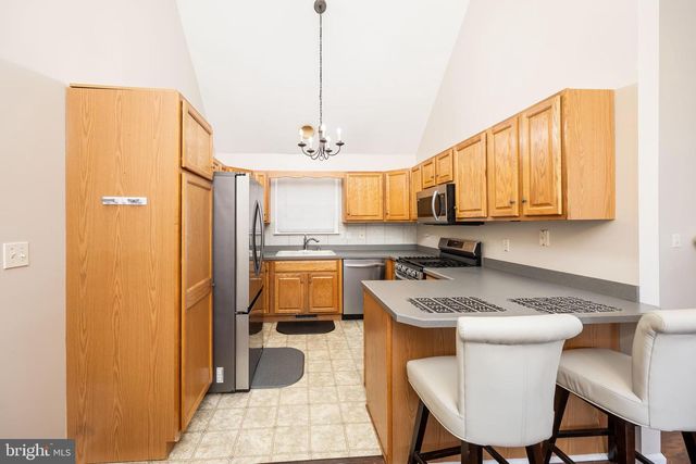 631 E MAIN ST, Fruitland, MD 21826
