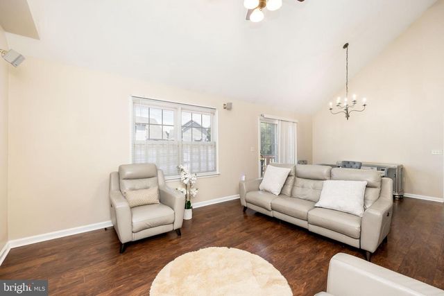 631 E MAIN ST, Fruitland, MD 21826
