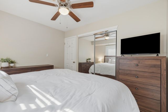 8860 Cherrylawn Drive, Sterling Heights, MI 48313