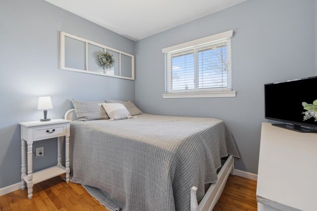 8860 Cherrylawn Drive, Sterling Heights, MI 48313