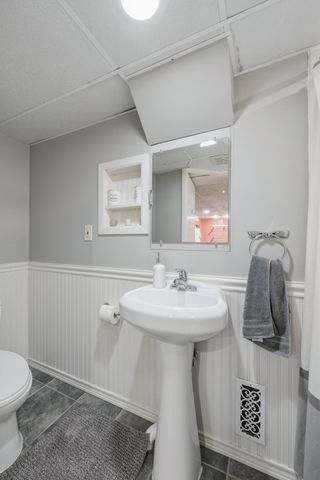 8860 Cherrylawn Drive, Sterling Heights, MI 48313