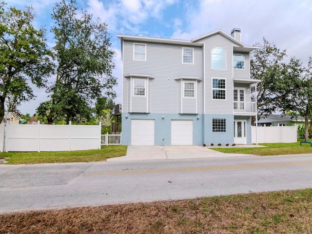 320 GEORGIA AVENUE, Crystal Beach, FL 34681