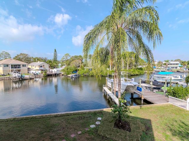 320 GEORGIA AVENUE, Crystal Beach, FL 34681