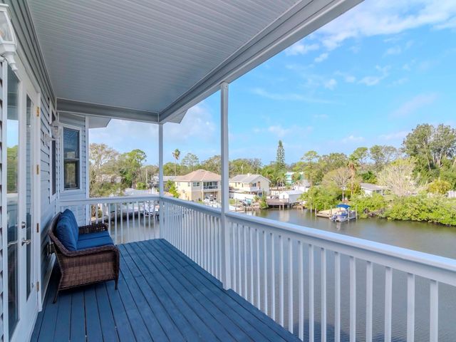 320 GEORGIA AVENUE, Crystal Beach, FL 34681