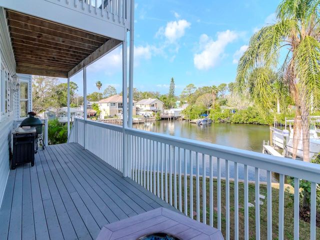 320 GEORGIA AVENUE, Crystal Beach, FL 34681