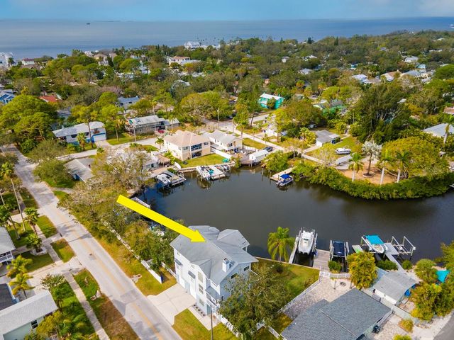 320 GEORGIA AVENUE, Crystal Beach, FL 34681