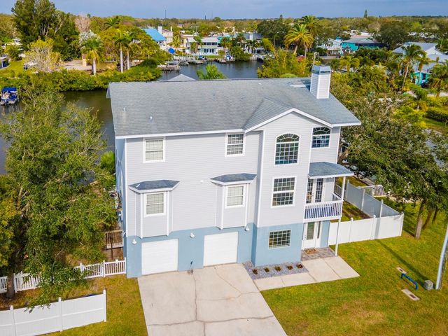 320 GEORGIA AVENUE, Crystal Beach, FL 34681