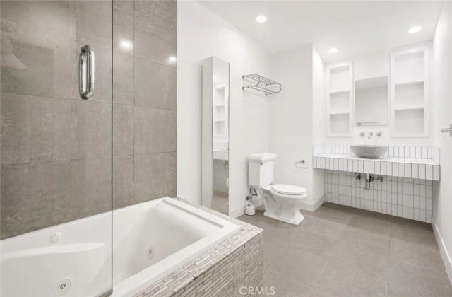 14720 Valerio, Van Nuys, CA 91405