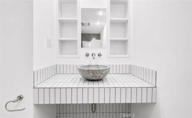 14720 Valerio, Van Nuys, CA 91405