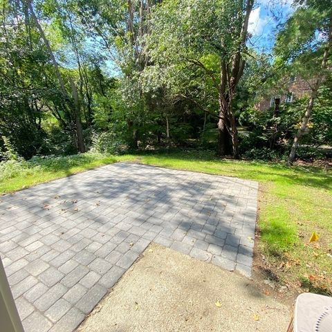 344 Neponset St 4, Canton, MA 02021