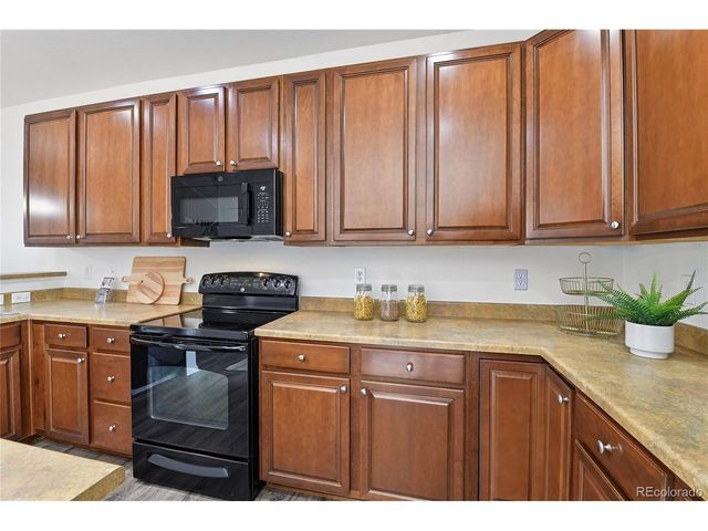 22780 E Briarwood Pl, Aurora, CO 80016