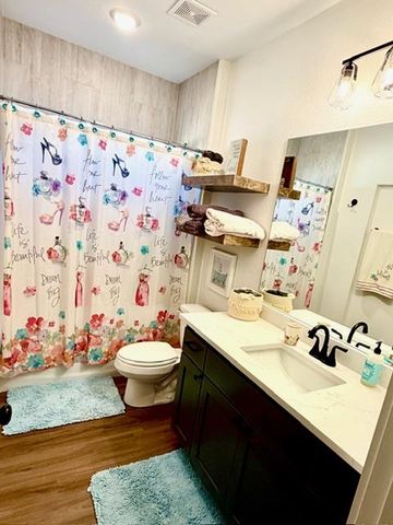 825 Niki DR, Salado, TX 76571