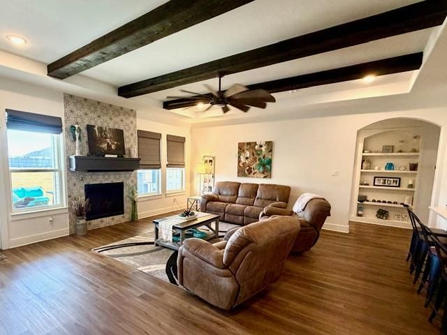 825 Niki DR, Salado, TX 76571