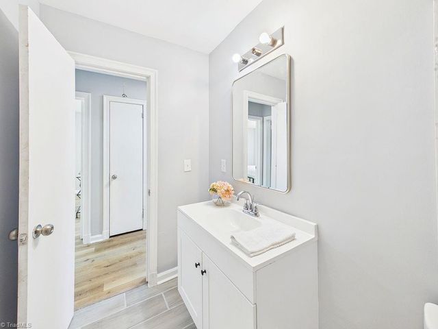 812 Arlington Street, High Point, NC 27260