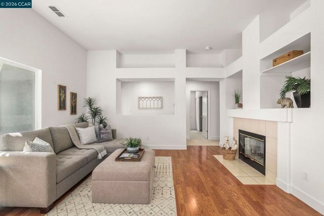 5009 Hillridge Way, Antioch, CA 94531