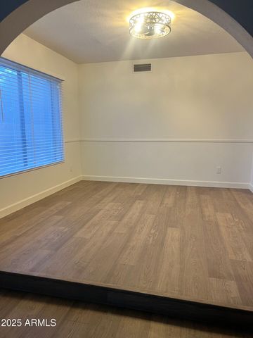 2050 W NIDO Avenue, Mesa, AZ 85202