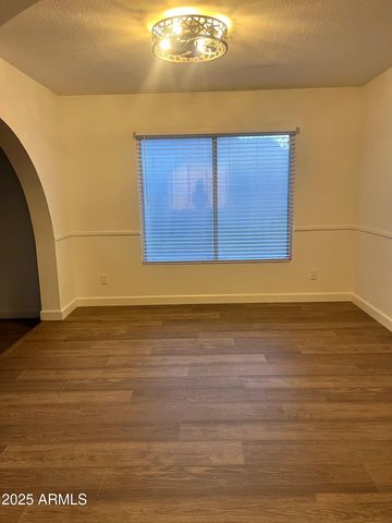 2050 W NIDO Avenue, Mesa, AZ 85202