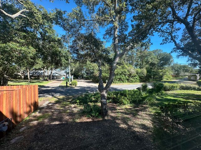 300 Plymouth Avenue, Fort Walton Beach, FL 32547