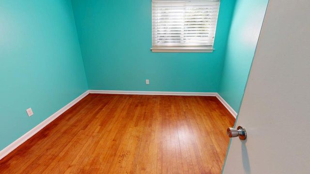 300 Plymouth Avenue, Fort Walton Beach, FL 32547