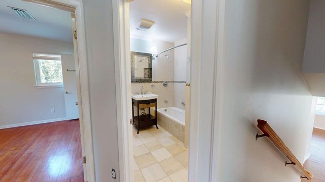 300 Plymouth Avenue, Fort Walton Beach, FL 32547