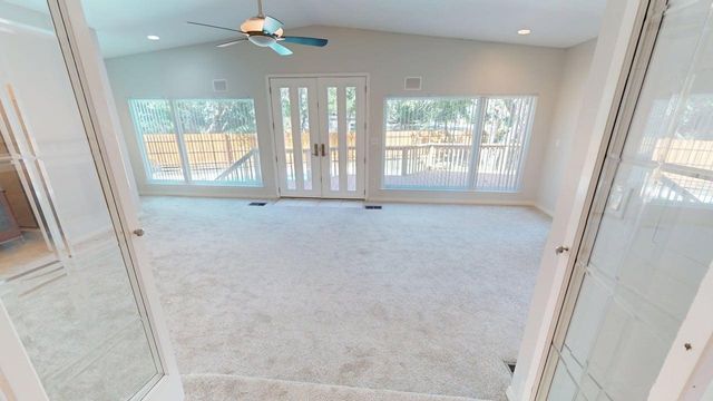 300 Plymouth Avenue, Fort Walton Beach, FL 32547