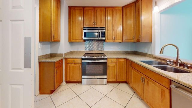 300 Plymouth Avenue, Fort Walton Beach, FL 32547