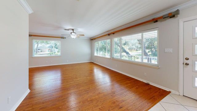 300 Plymouth Avenue, Fort Walton Beach, FL 32547