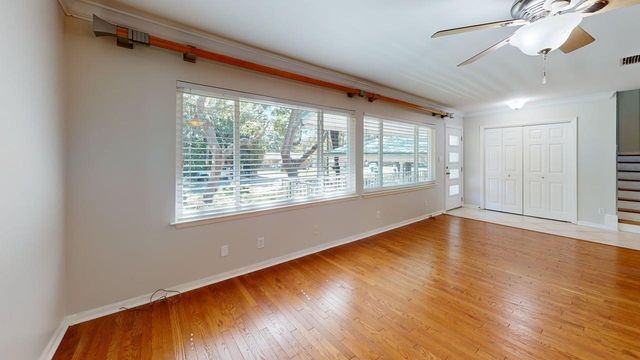 300 Plymouth Avenue, Fort Walton Beach, FL 32547